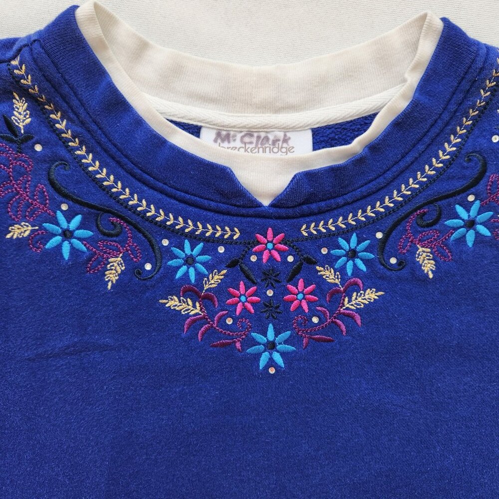 Breckenridge Embroidered Blue Sweatshirt Floral Pretty Cute Granny Grandma Bling - Picture 4 of 9